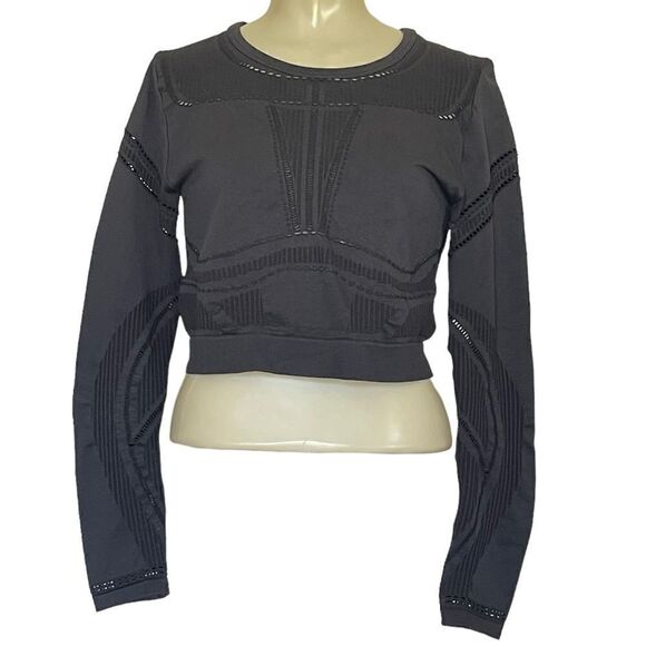 Fabletics Jaymee Cropped Mesh Cutout Long Sleeve Train Yoga Fitted Athletic Top - Picture 5 of 16